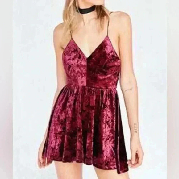Urban Outfitters-Silence and Noise Crushed Velvet Romper - Picture 9 of 11